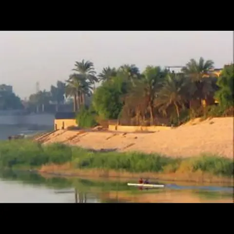 منزل العائلة المسكون